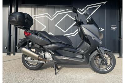YAMAHA XMAX 125