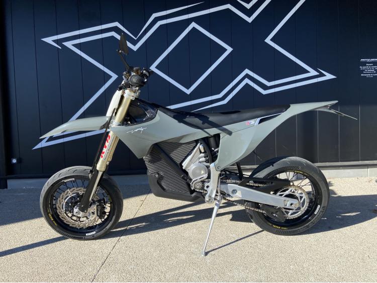 STARK VARG EX SUPERMOTARD 80HP