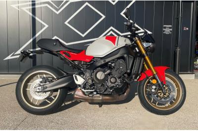 YAMAHA XSR 900