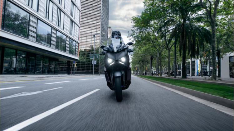XMAX 125 (24)