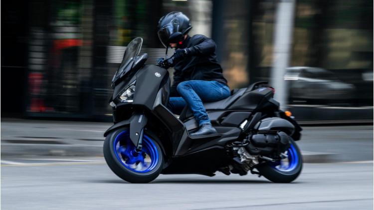 XMAX 125 (24)