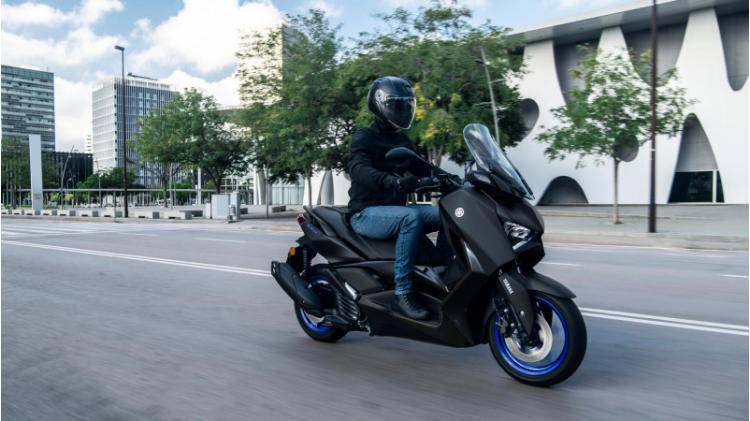 XMAX 125 (24)